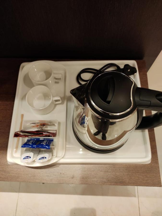 Maple Delite Hotel Lucknow Buitenkant foto